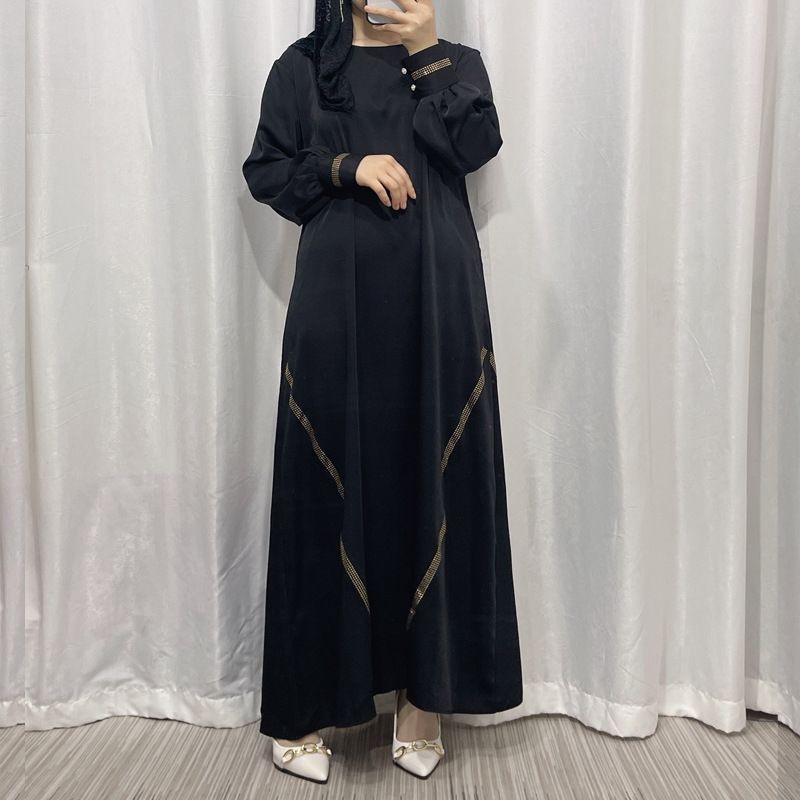A Plain Muslim Abaya