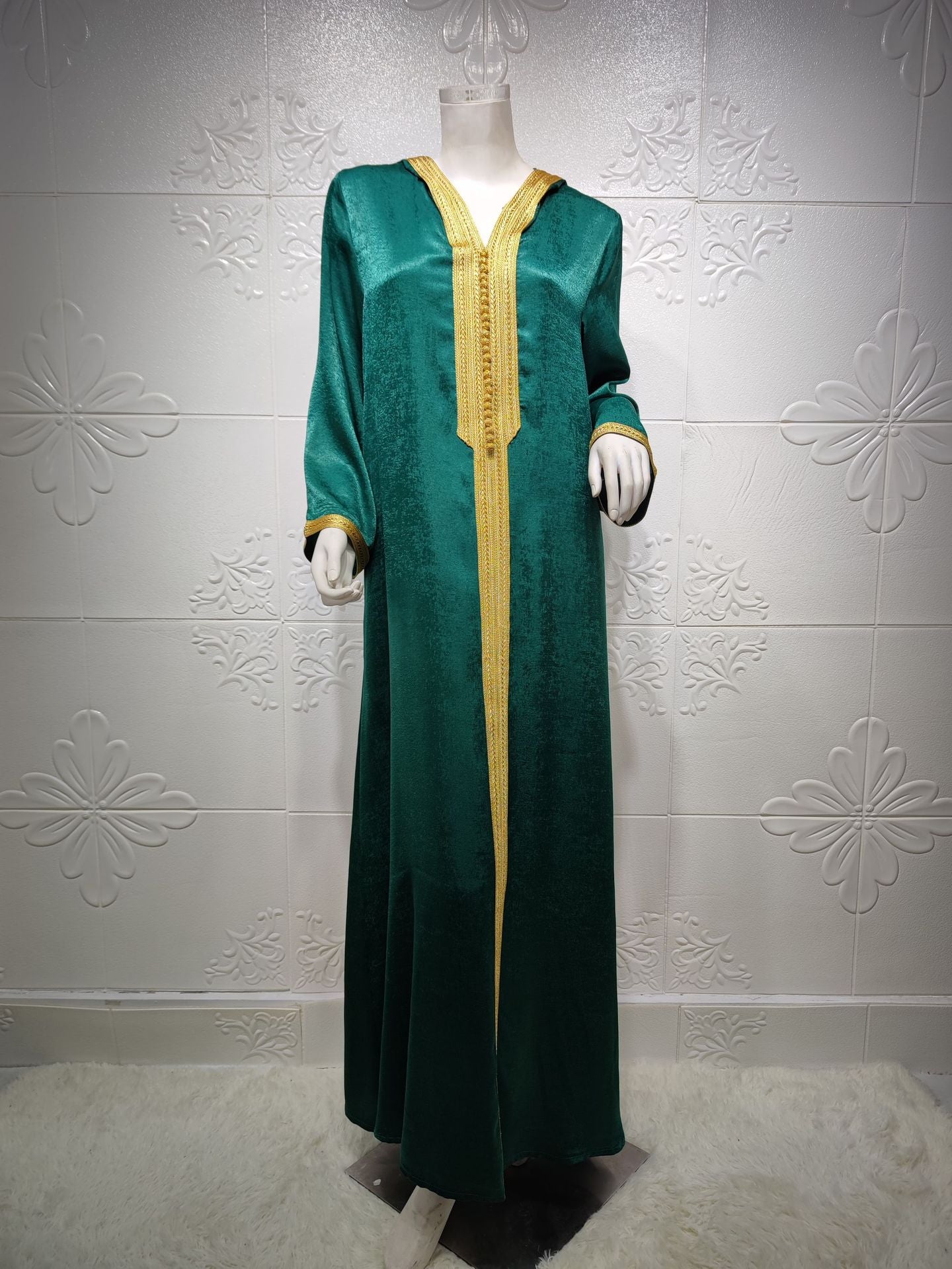 Muslim Hooded Lace Velvet Abaya