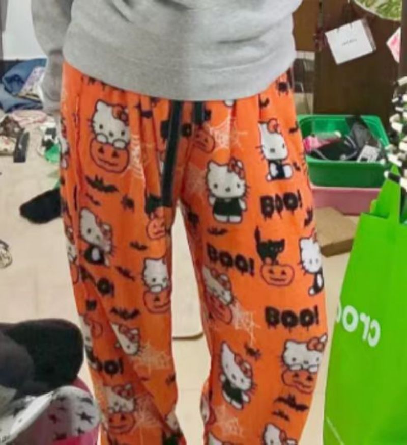 Cartoon KT Cat Flannel Pajamas