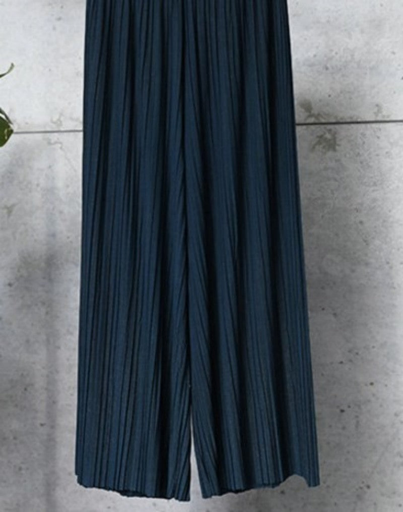 Pleated Wide-Leg Pants