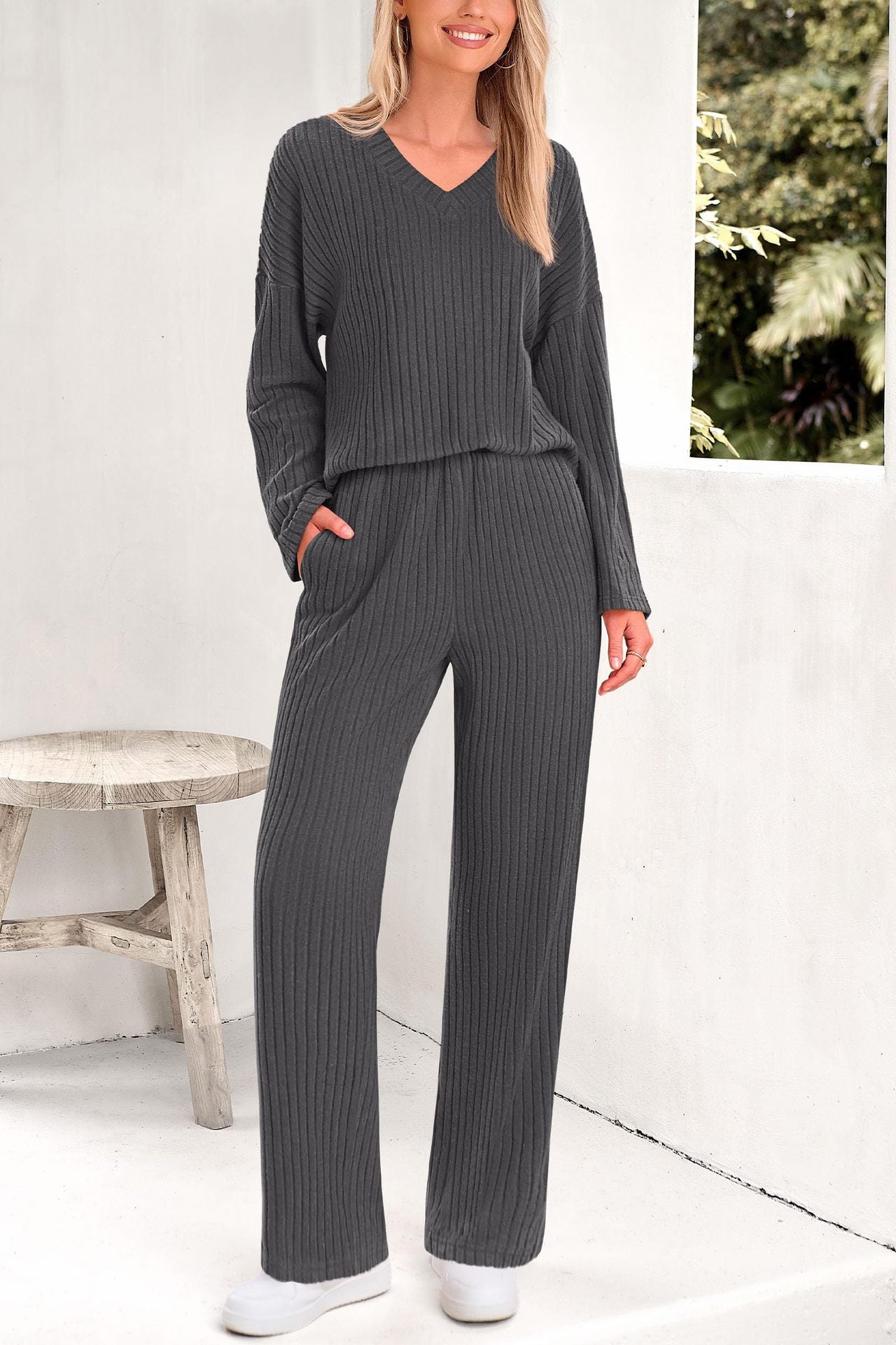 V-Neck Pit Knitted Sleeve